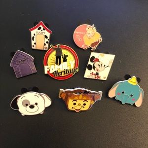 Disney Pins (lot of 8)